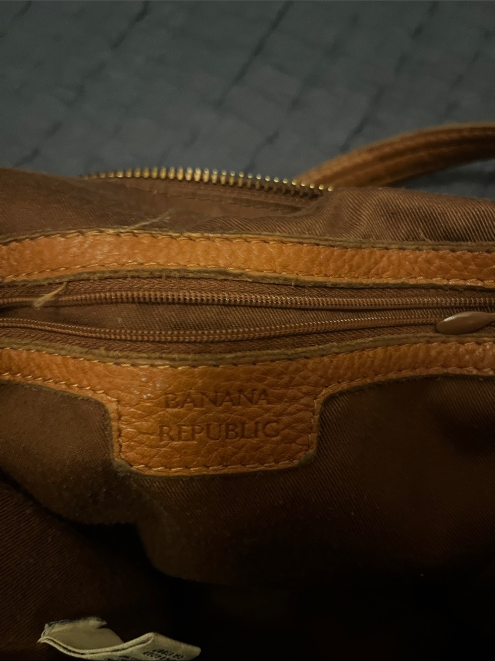 Banana Republic Tan Leather Shoulder Bag - Picture 5 of 5